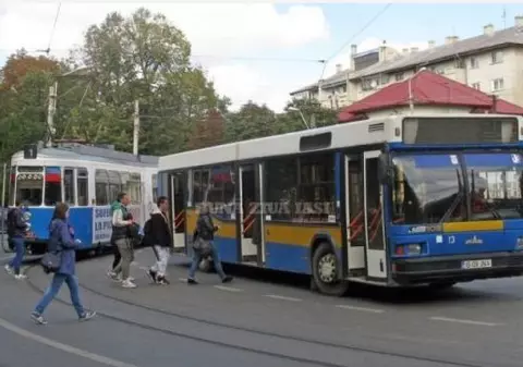 Anunțul de angajare postat de Compania de Transport Public Iași care i-a enervat pe șoferi