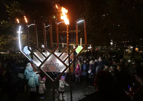 FOTO | Sărbătoarea de Hanuka la București! Cine a participat la eveniment