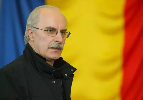 Octavian Bellu fuge de Revelioanele peste hotare. Preferă iarna românească