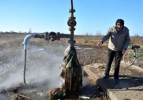 Comuna din Bihor în care sătenii se spală cu apă geotermală gratuit. De ce nu poate fi valorificată resursa prețioasă
