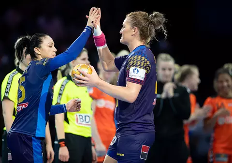 Handbalistele tricolore vor fi recompensate de MTS pentru locul 4 la Euro 2018. Prime de consolare