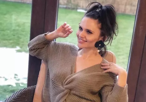 Cristina Șișcanu își pregătește fiica de sărbători. Ce reacții a provocat cu ținuta aleasă pentru micuță