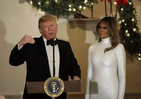 FOTO | Donald și Melania Trump, ședință foto cu ocazia Crăciunului! Imaginea postată de prima doamnă a SUA