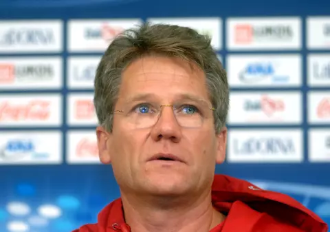 Loți Bölöni își împarte Crăciunul între familie și fotbal. "Când eram copil, Îngerul îmi aducea bradul și cadourile"