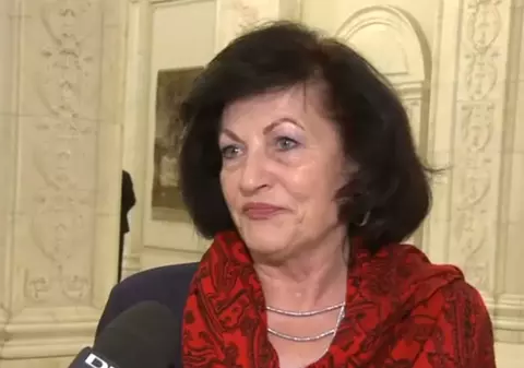 Cum răspunde o deputată PSD când e întrebată de ce au parlamentarii pensii speciale: "D-aia! Pentru că merită!"