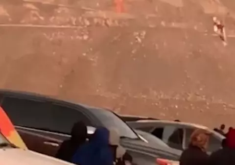 VIDEO | Patru oameni au murit după ce un elicopter a intrat în cea mai lungă linie zip din lume