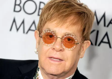 Marea Britanie a emis o monedă în onoarea lui Elton John