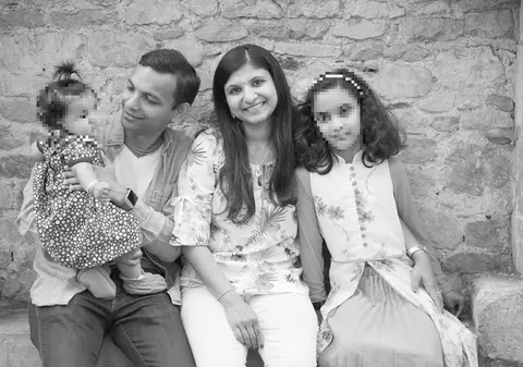 FOTO | Tragedie de Crăciun. O familie a murit după ce mașina în care se afla a căzut de pe un pod