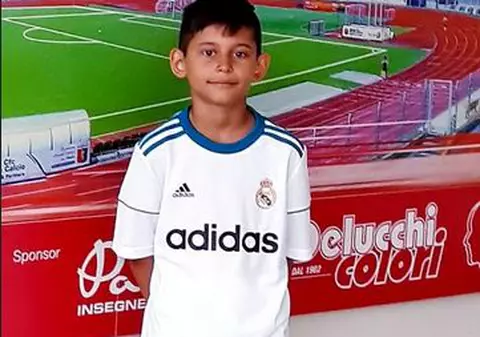 GALERIE FOTO & VIDEO / Povestea lui Giacomo, 11 ani: refuzat în Timișoara, primit la Real Madrid. ”Fotbal pe 2%!”