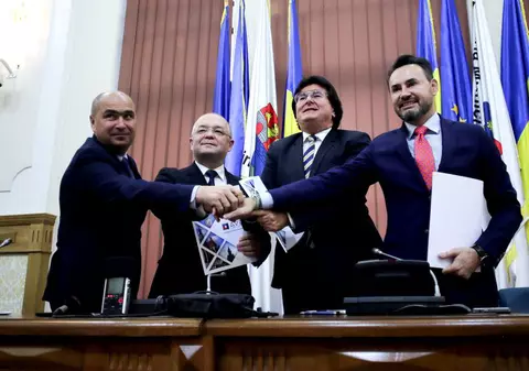 La rece și cu date despre Alianța Vestului