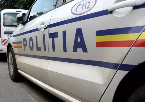Colet suspect abandonat pe o stradă din centrul Sibiului. Traficul a fost blocat în zonă