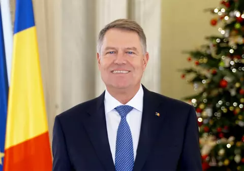 VIDEO/ Mesajul de Anul Nou al lui Klaus Iohannis: "Să lăsăm generaţiilor viitoare o ţară puternică"