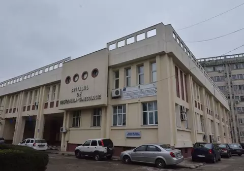 O doctoriță din Ploiești a șocat rudele unei paciente: "Să ne lăsăm persoanele dragi să moară fără a face nimic?"