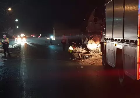 VIDEO | Mai multe persoane au ajuns la spital după un accident în care a fost implicată și o căruță nesemnalizată!