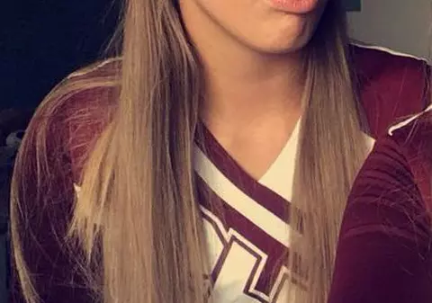 O majoretă însărcinată a fost găsită moartă într-un tomberon din Indiana. Un jucător de fotbal american, arestat pentru uciderea adolescentei de 17 ani / FOTO
