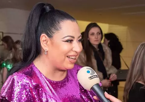 Oana Roman, în plină sărbătoare. "5 ani de când am spus DA"
