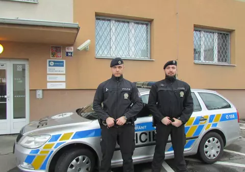 S-a încheiat luarea de ostatici dintr-o bancă din Cehia. Un bărbat sechestrase 9 persoane