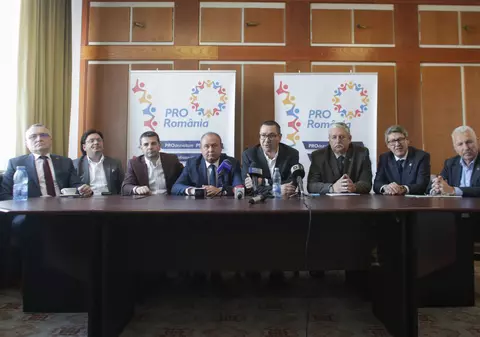 Plecări din PSD! Patru deputați s-au mutat în partidul lui Victor Ponta