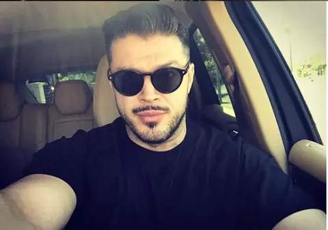 Fetița Biancăi Drăgușanu a petrecut Crăciunul alături de tatăl ei, Victor Slav. "Îl așteptăm pe Moș Crăciun!"