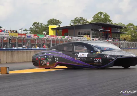 Vehiculul solar Violet a stabilit un nou record mondial în privința consumului minim de energie