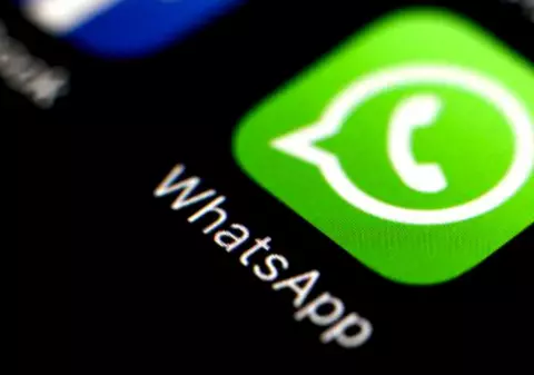 Facebook vrea să transferi bani prin WhatsApp. Compania lucrează la un sistem de plăți bazat pe blockchain, tehnologia din spatele Bitcoin