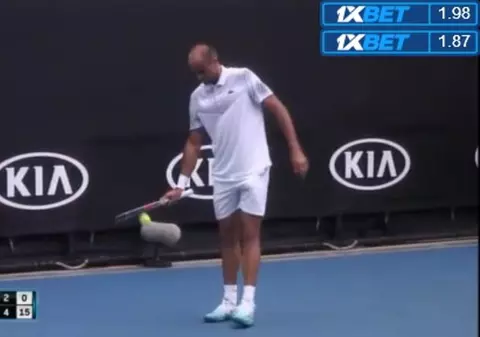 Marius Copil - David Goffin 7-5, 5-7, 2-6, 4-6, în turul II la Australian Open 2019. Arădeanul a servit degeaba 20 de ași