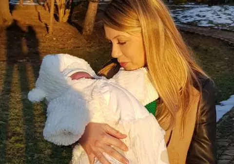 Ce repede și-a revenit Andreea Ibacka după naștere. " Mai am un kilogram de dat jos"