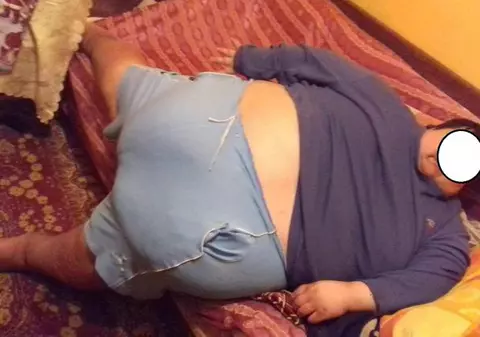 Un tânăr de 200 de kilograme din Cluj, refuzat de spitale, a murit. Mama băiatului: "Nimeni nu te ajută dacă nu ai bani"