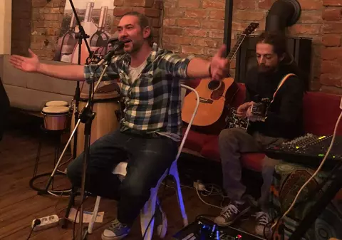 El Negro se relansează după 10 ani. Trupa de reggae revine cu un turneu aniversar, în aceeași componență