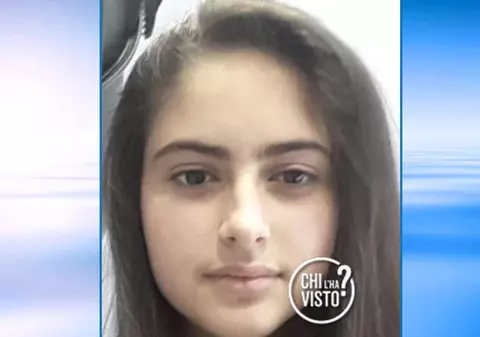 O fată de 14 ani a unor români din Italia a fost răpită. Familia a primit un telefon: "N-o mai căutați, e a mea și nu se va mai întoarce acasă"