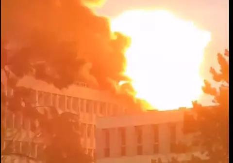 VIDEO | Explozie uriașă la o universitate din Lyon, în Franța. Momentul deflagrației a fost filmat