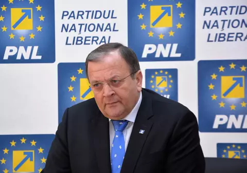 Flutur: Se nasc mai mulți suceveni în Italia și Spania decât acasă. Sunt copii care nici nu mai știu românește