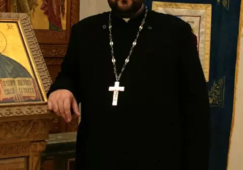 Un preot a fost prins beat la volan. Explicația acestuia: "A fost ziua mea"