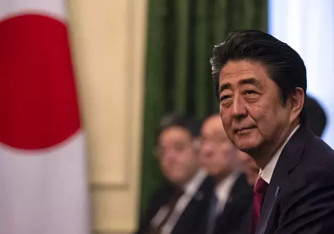 Premierul Japoniei vrea să se întâlnească cu Kim Jong-Un pentru "a sparge zidul neîncrederii"