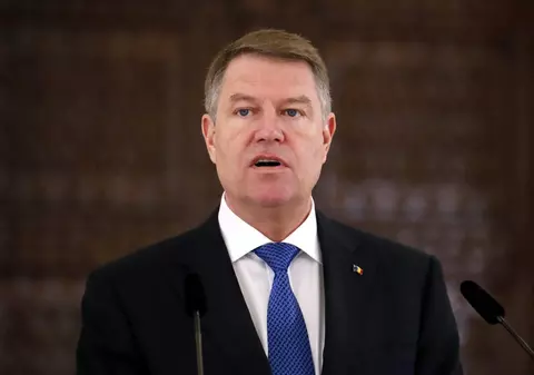 Klaus Iohannis le cere românilor să voteze la prezidențiale: ”Prezența în număr mare este esențială pentru o Românie fără PSD”
