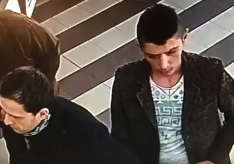 VIDEO | Un hoț a fost filmat când a furat un portofel! Poliția cere ajutorul celor care-l cunosc pe individ să-l demaște