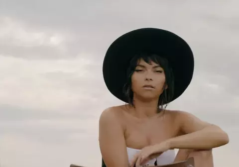 INNA și-a petrecut Paștele online cu peste 70.000 de prieteni virtuali. Festivalul caritabil InDa House a creat isterie pe TikTok