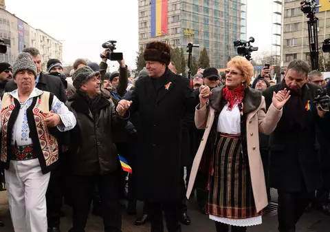 Iași, "Capitala istorică a României" la 160 de ani de la Unirea Principatelor. Președintele Iohannis depune o coroană la mormântul lui Cuza cu o zi înainte
