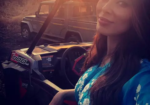 Cine a vizitat-o pe Iulia Vântur în India. S-au distrat ca fetele | FOTO