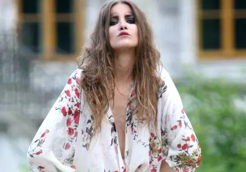 Lidia Buble, luată la ochi de Iulia Albu. "Nu face cinste unei domnișoare care se pretinde cu stil"
