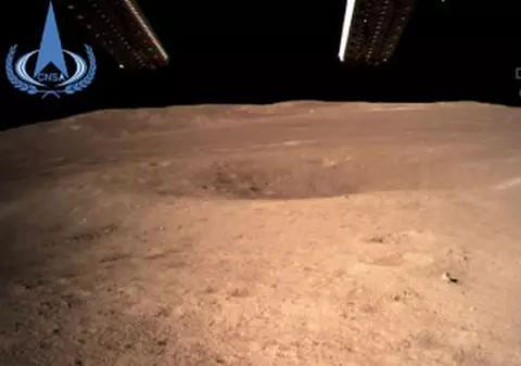 VIDEO | Primele imagine cu fața ascunsă a Lunii. China a reușit aselenizarea