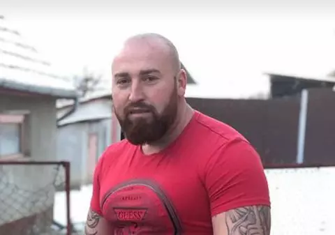 Fostul luptător MMA „Ursul Carpatin” a fost coleg la închisoare cu criminalul de la Mediaș. “Eşti mândru de fapta ta?“
