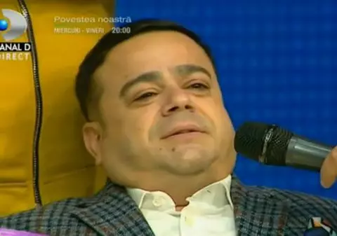 Ipostază de senzație cu Adi Minune. S-a pensat în direct, cu ața | FOTO