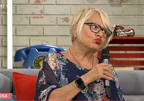 Pasiunea Mirabelei Dauer. Are peste 600 de căni