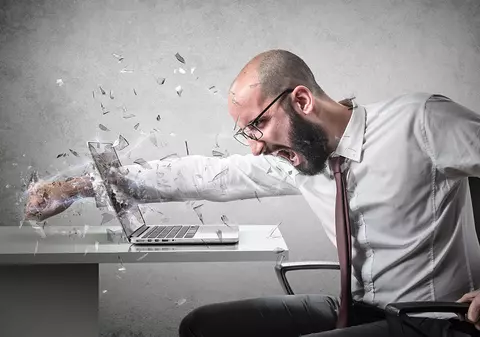 OPINIE/ PAH, despre agresivitatea de pe rețelele de socializare: "Postacul răspunse-ntorcându-se: taci!"