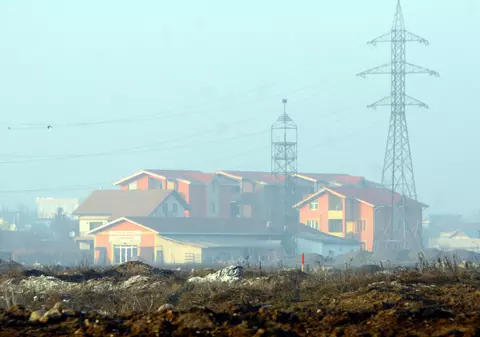 CAMERA ASCUNSĂ / Preţul gazelor a crescut cu aproape 40% în Voluntari. "Ne-au păcălit! Am semnat pentru că au zis că ne taie gazele"