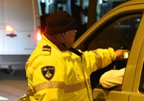 Scuza unei românce din Belgia, care a condus băută mașina: "M-am sacrificat, soțul meu era prea beat!"