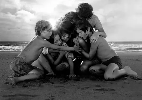 Cronică de film: "Roma" lui Alfonso Cuarón, nominalizat la 10 Oscaruri, e genul de film pe care ori îl iubești, ori îl urăști