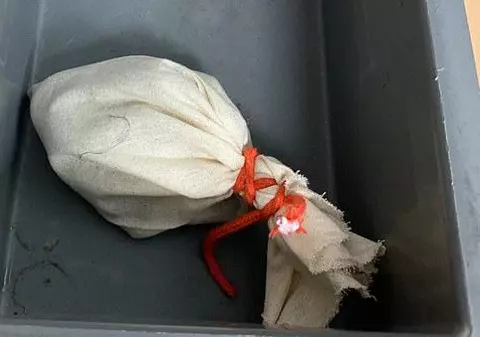 FOTO | Cu ce a fost prins un bărbat pe un aeroport din Germania. Ofițerii de securitate au fost șocați