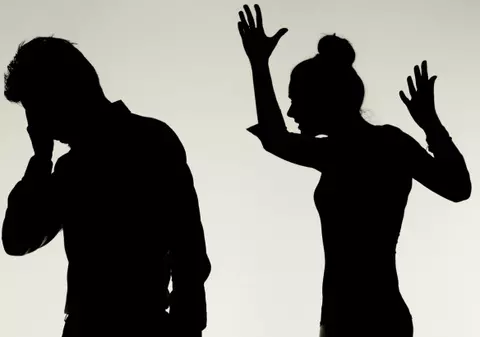 Nevasta și-a prins soțul cu amanta și a făcut o criză de nervi! Cum l-a pedepsit în plină stradă: "El tremura de frică"